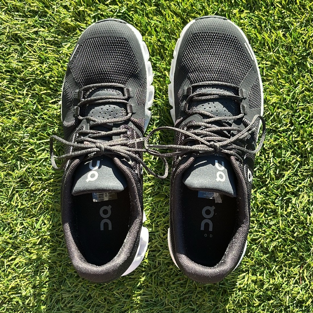 ON Cloud 5 Sneakers Sz 8 - Picture 14 of 17